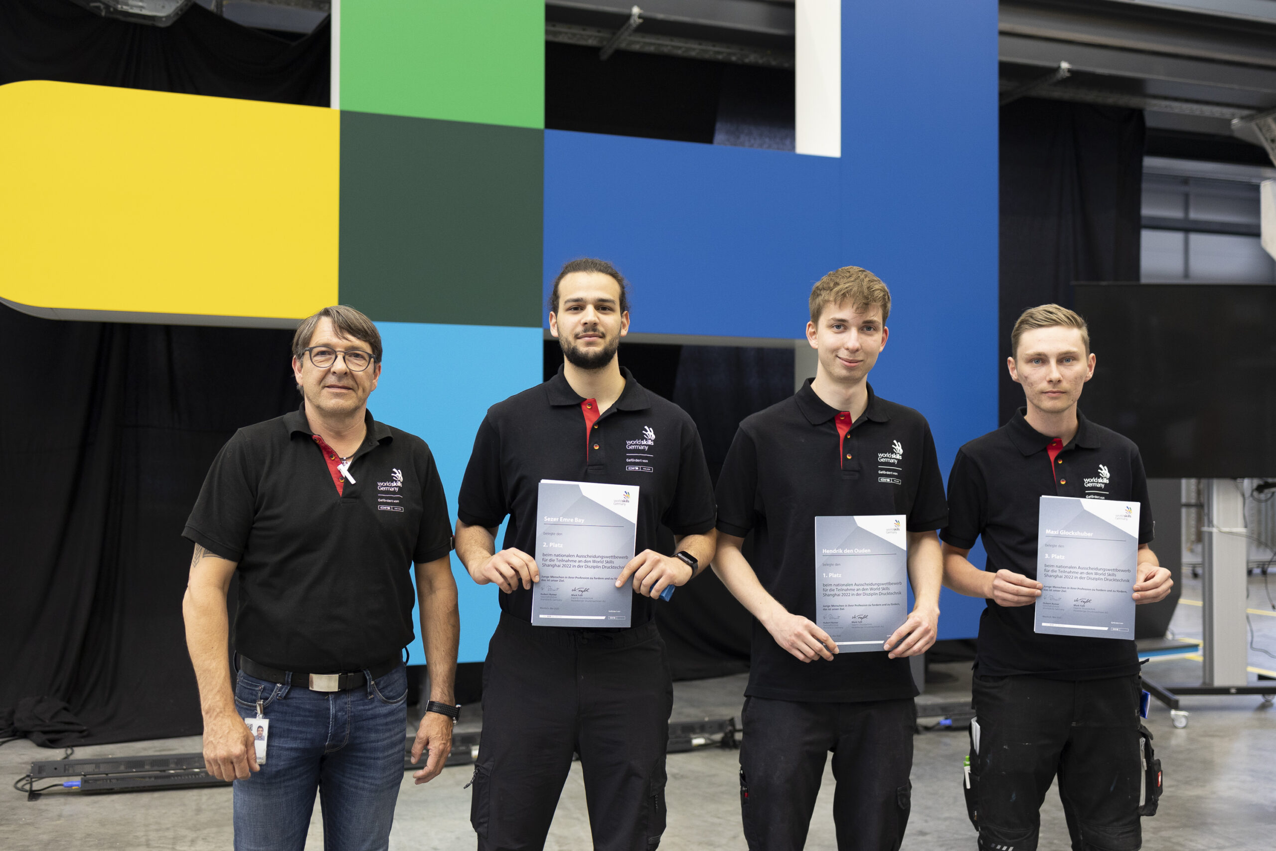 Hendrik den Ouden gewinnt WorldSkills-Auswahlwettbewerb in der Disziplin Drucktechnik
