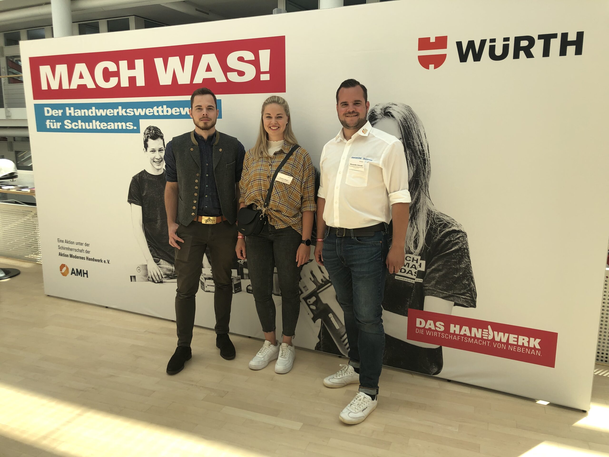 Auf der Bühne: Unsere Champions beim Handwerkswettbewerb für Schulteams