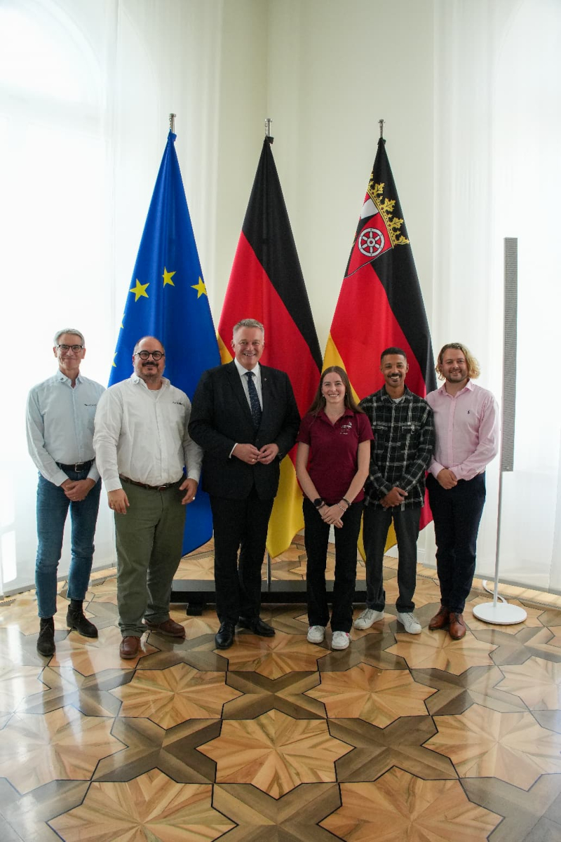 Ministerpräsident Gordon Schnieder empfängt rheinland-pfälzische WorldSkills-Delegation.